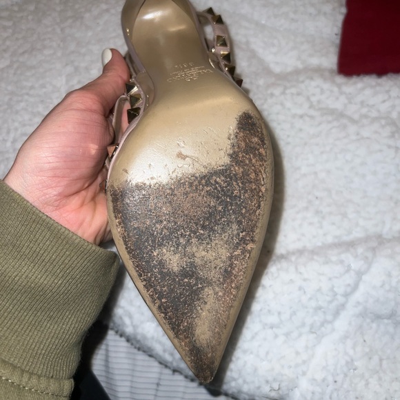 Valentino Garavani Rockstud Pointed Toe Pumps - Picture 4 of 7